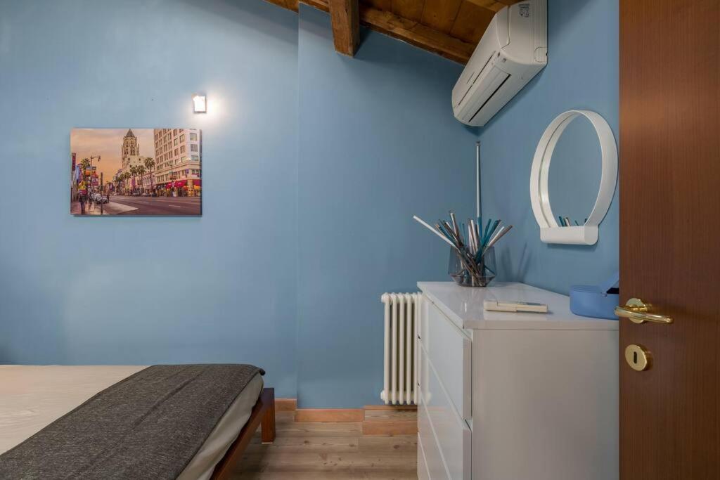 ***Penthouse 4 Min To Arena Inside Fortress Wall ! Verona Exterior photo