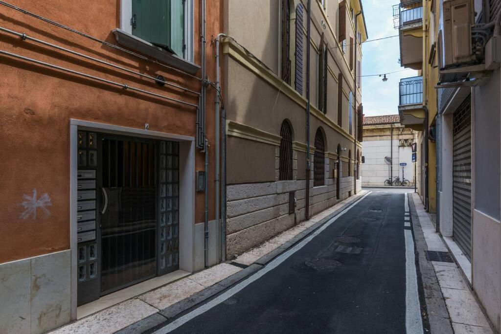 ***Penthouse 4 Min To Arena Inside Fortress Wall ! Verona Exterior photo